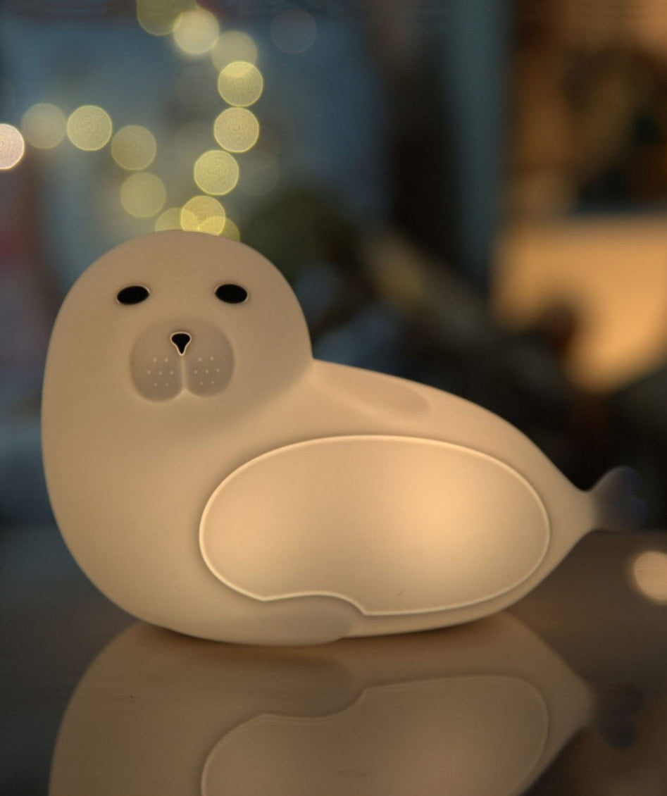 Seal Silicone Lamp with Remote - White