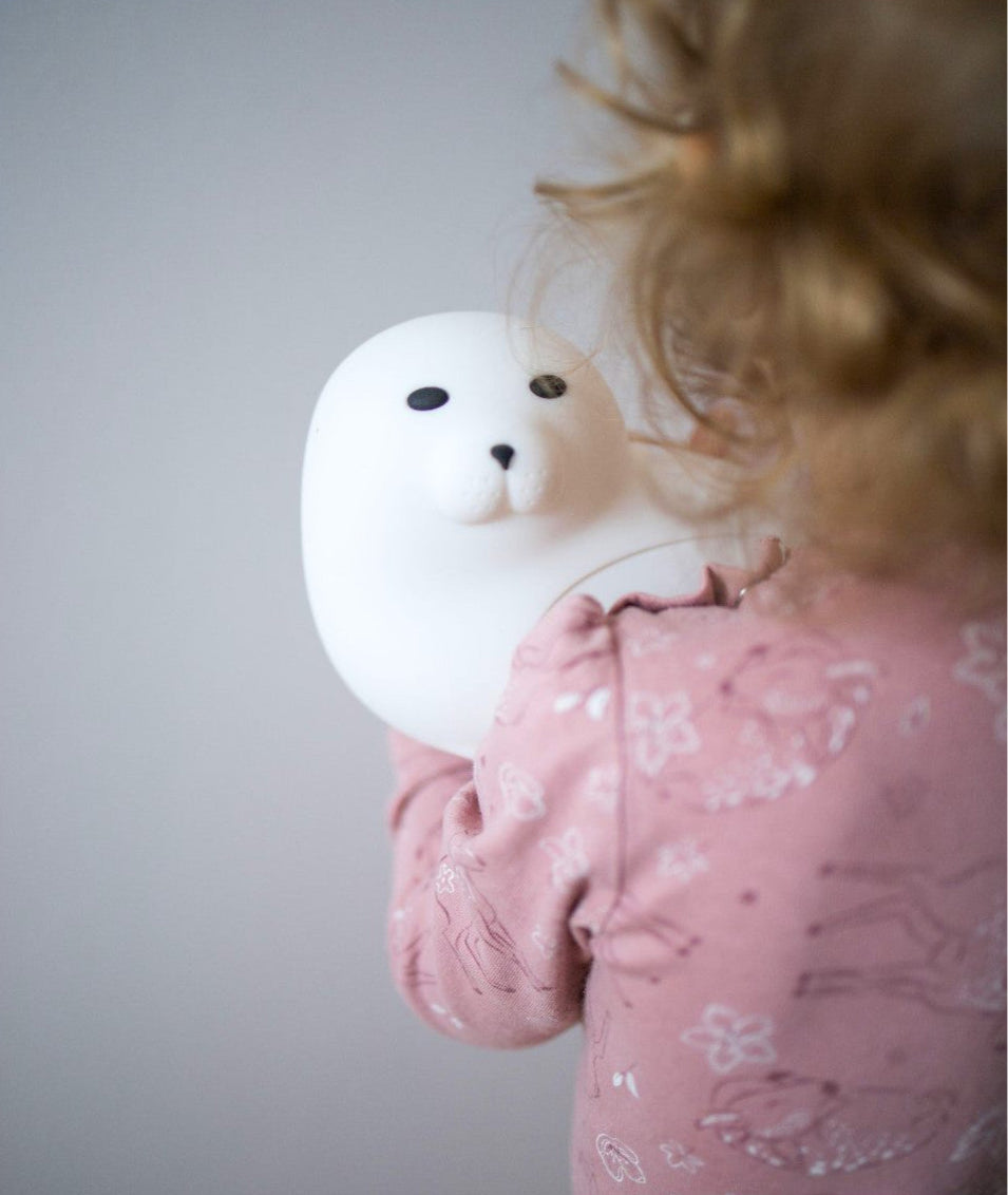 Seal Silicone Lamp with Remote - White
